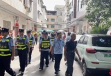 北流多部门开展整治行动，在桂塘市场附近依法查处没收非法物品一批，2人被调查~