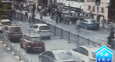 78e6463fbdeb4e0f4c2927420e7c4b52.gif