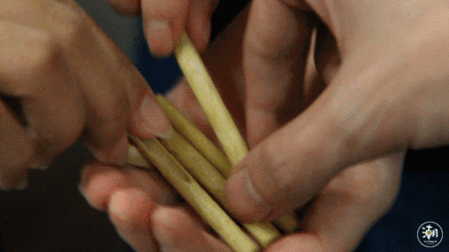 DBF331F3BEBACED25D20C24BF3B01A376C637ABF_size1931_w640_h360.gif