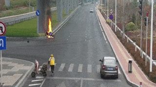 95edac38f8b4593033d42f6a3005676c.gif