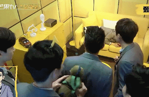 27c2dc23ef33db672c4b9e8887aa904d.gif