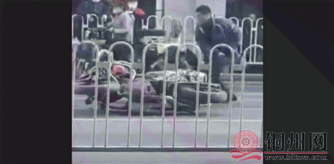 b7ed101e-44fe-40a3-98d3-f79050c33787.gif