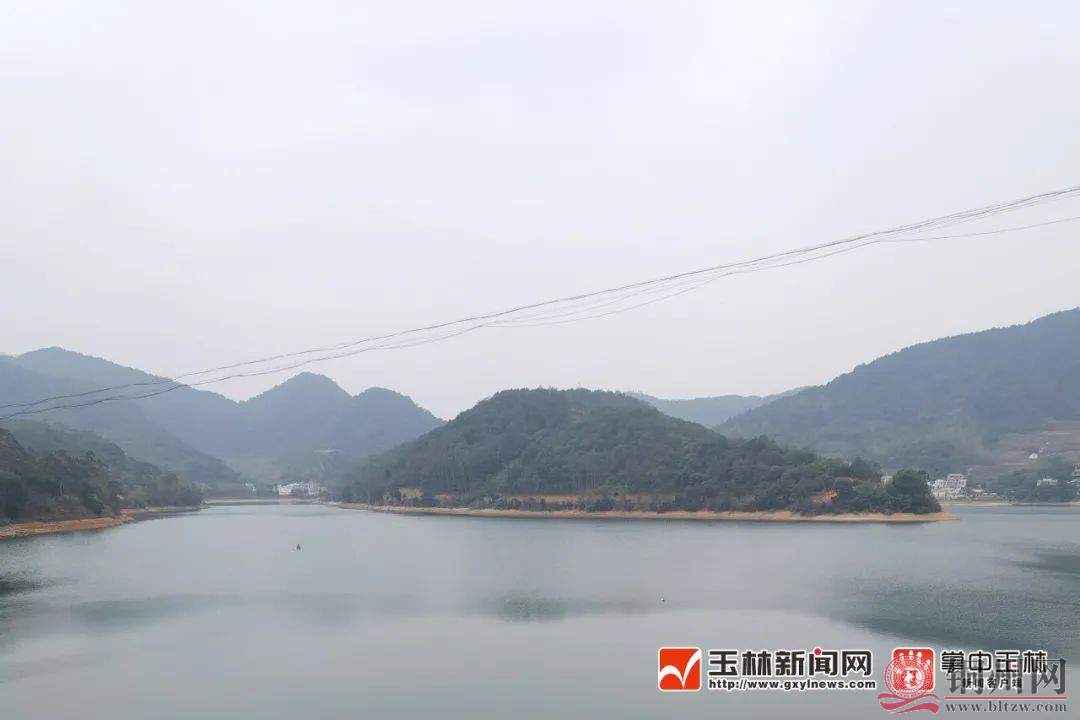 405d4cb14890a2a14b05b993bc1d33d3.jpg