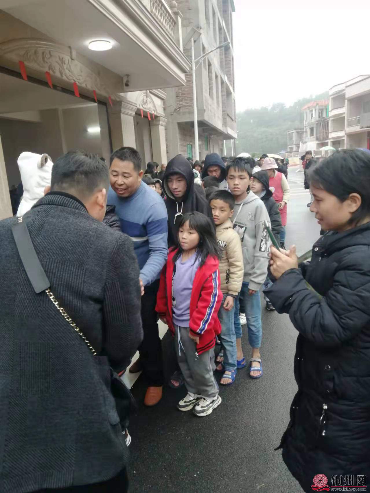 wechat_upload164364123561f7f9939abde