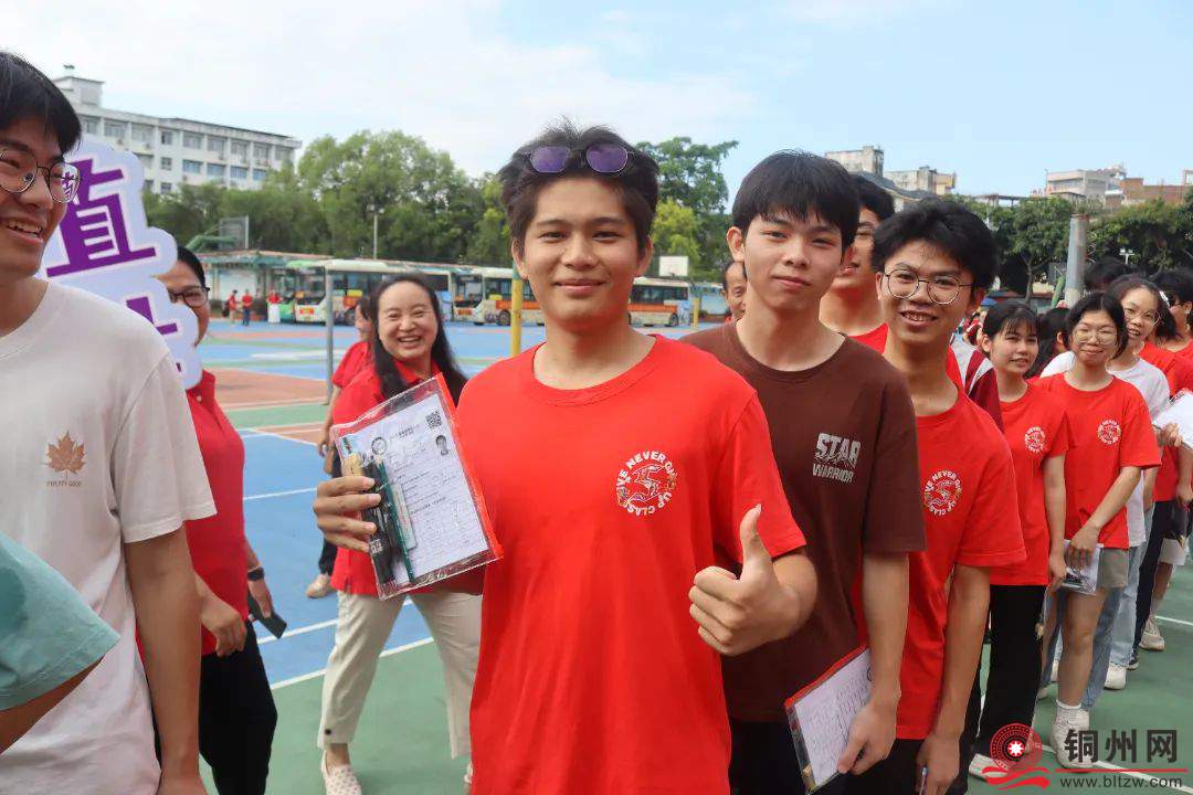 6126a0af32f836126aa37268c0ea1bb6.jpg